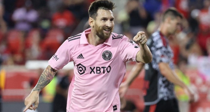 Messi es el &uacute;nico argentino en el equipo ideal de la Federaci&oacute;n de Estad&iacute;stica de F&uacute;tbol