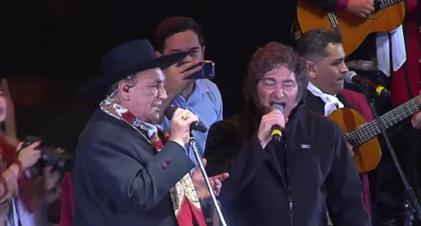 Expulsaron al Chaque&ntilde;o Palavecino de la Asociaci&oacute;n Federal de Ra&iacute;ces Criollas tras su actuaci&oacute;n con Milei