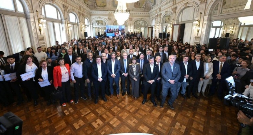 Se lanz&oacute; la segunda edici&oacute;n de la Capacitaci&oacute;n Docente en Inteligencia Artificial