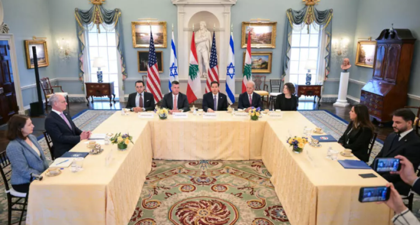 Israel-L&iacute;bano inician una nueva ronda de conversaciones mientras los ataques deterioran la tregua