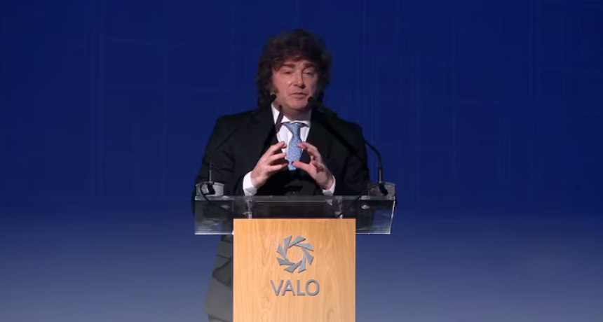 Con marcianos de por medio Milei defendi&oacute; su gesti&oacute;n y critic&oacute; a la prensa