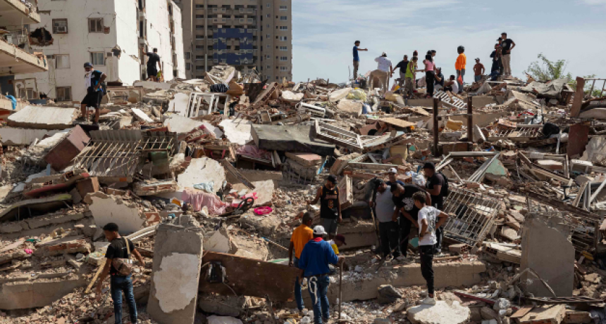 Asciende a 2.295 el n&uacute;mero de muertos por los terremotos en Venezuela